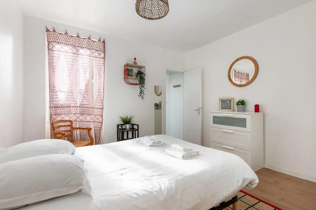 Pentadur, Duplex 3 Chambres Sdb Privatives, A 5 Min Du Tram, Hypercentre Brest 0*,  France